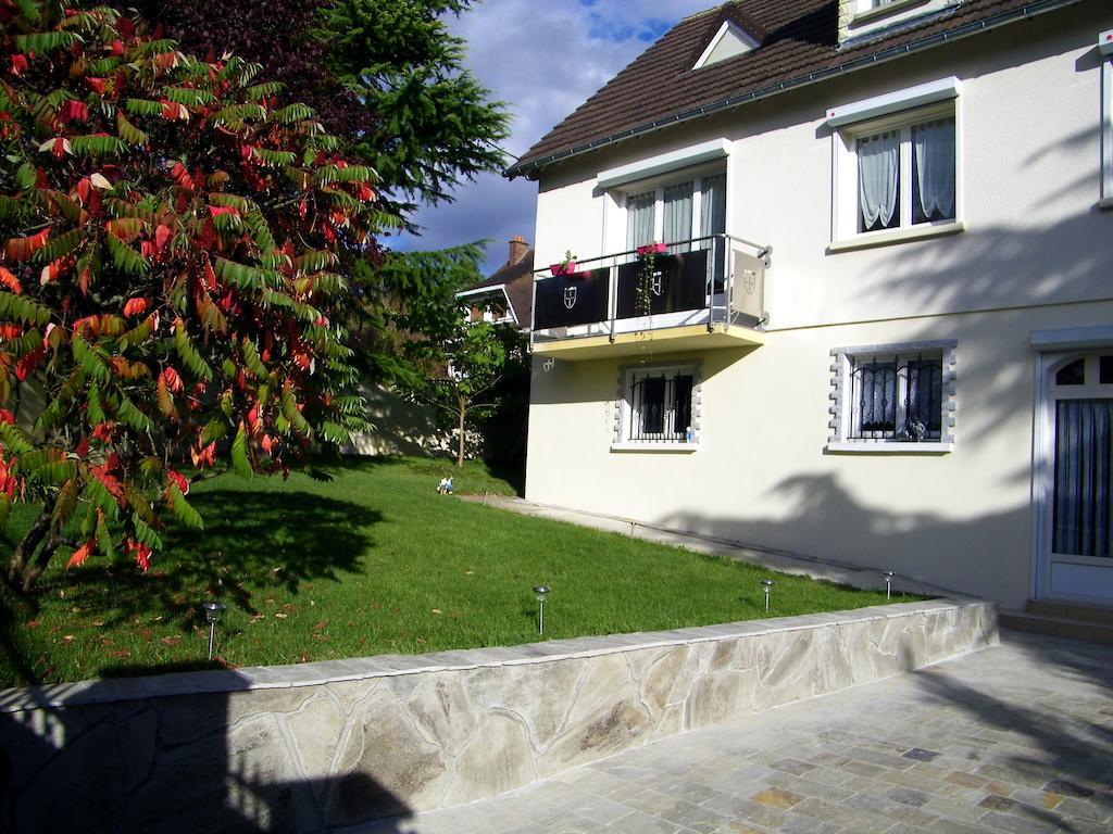 Grand Appartement Dans Villa Avec Parking Quartier Residentiel Жуаньї Номер фото